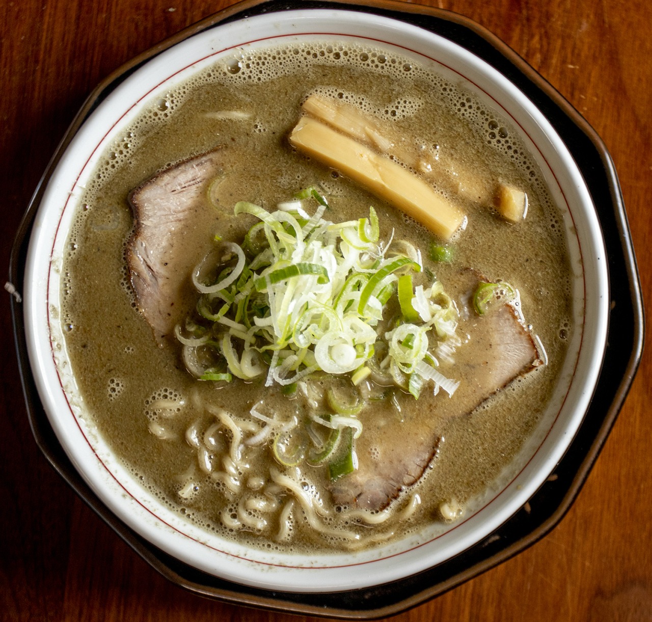 つがる市 中華そば文四郎】ガチのマジシャンが作る魅惑の絶品ラーメン