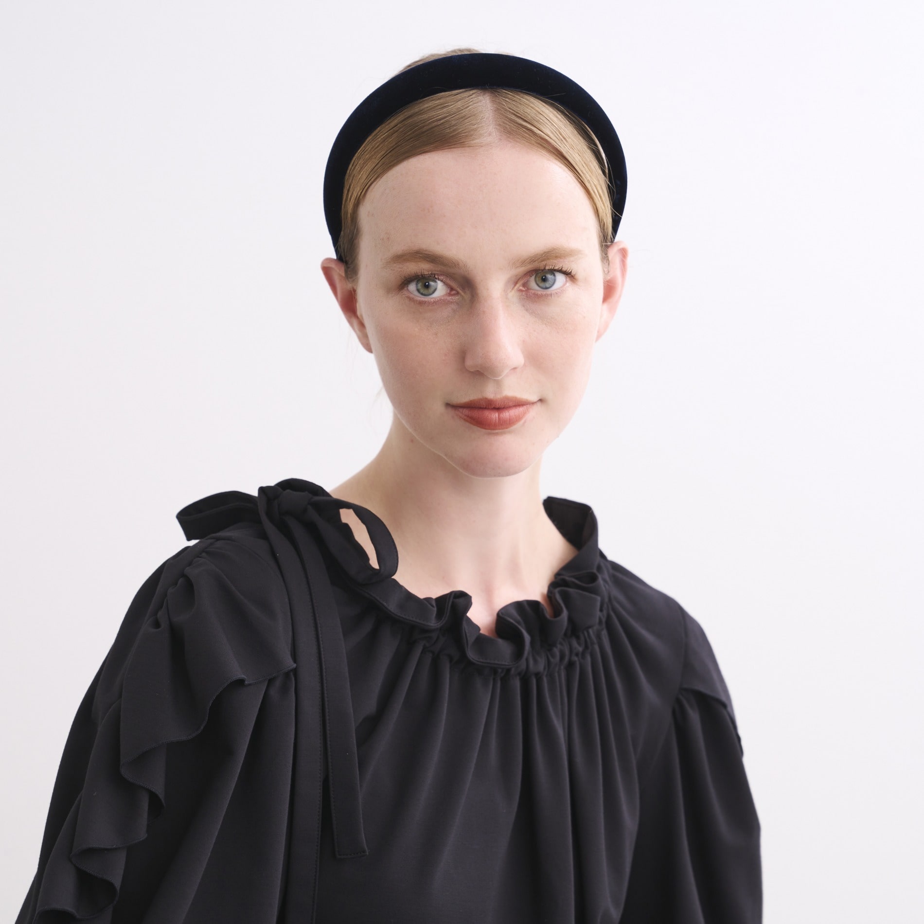 カチューシャ (2.5 cm)｜ALEXANDRE DE PARIS（アレクサンドル ドゥ パリ）