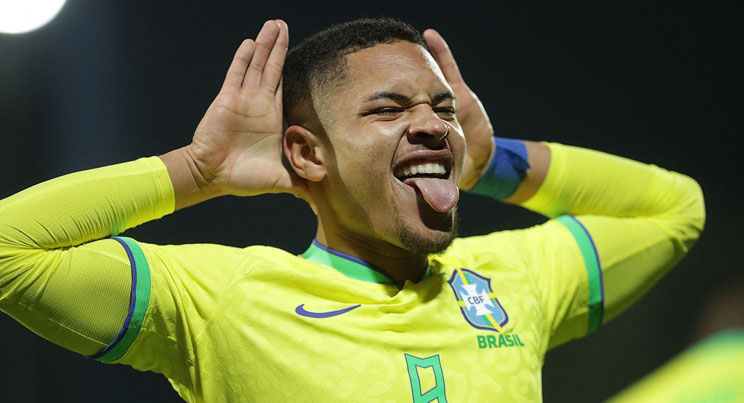 バルセロナ、ブラジルの新星FWヴィトール・ロッキ獲得が決定的か