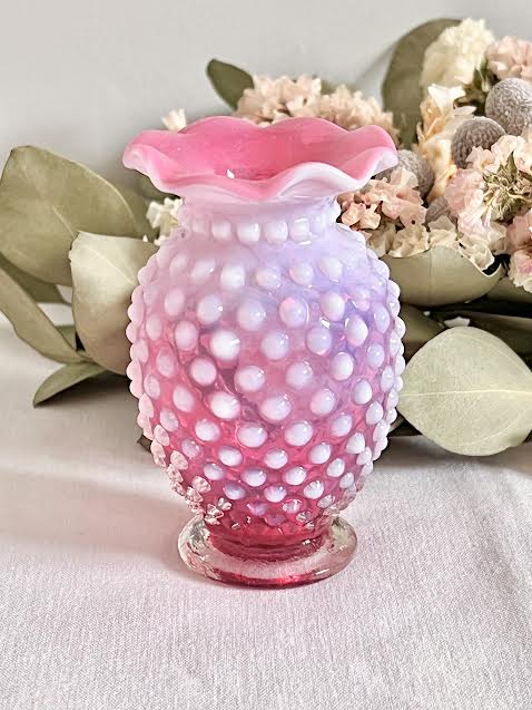 フェントン製 ホブネイル クリアピンクホワイトガラス フリル花瓶