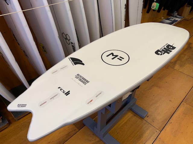 MF「THE TWIN」ミック・ファニングソフトボード | サーフィンスクール