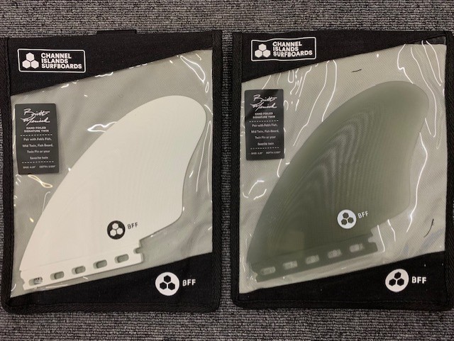 FlyingFish サーフボード ケース、トライ、ツインキールフィン付き