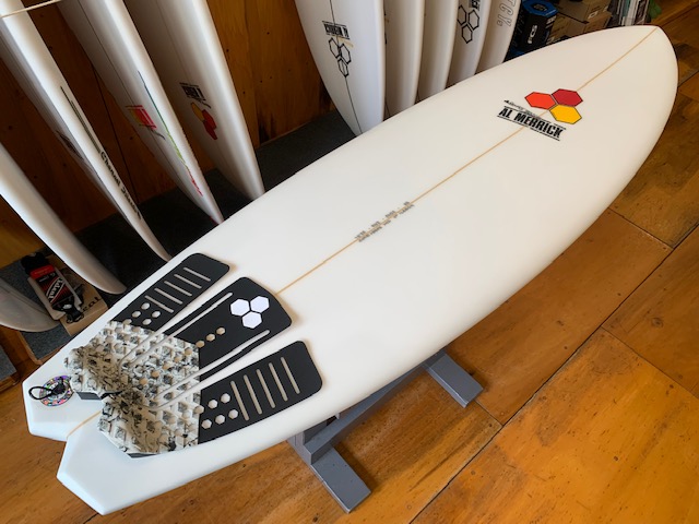 NEWボード【ボビークアッド＆ ハッピーエブリデイ | サーフィン