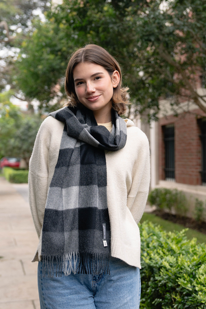 Grey Plaid Scarf – Soft & Stylish Winter Accessory – Alpaca Global