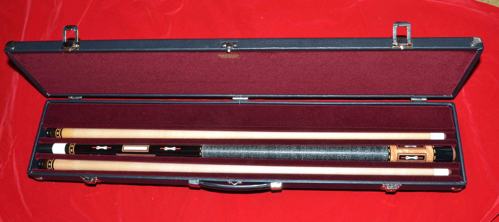 ポール・ヒューブラーキュー：ビリヤード用品のことなら自由が丘の