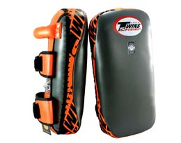 TWINS(ツインズ) キックミット 本革の個人輸入代行通販 - Amazon