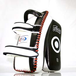 Fairtex(フェアテックス) キックミットの個人輸入代行通販 - Amazon
