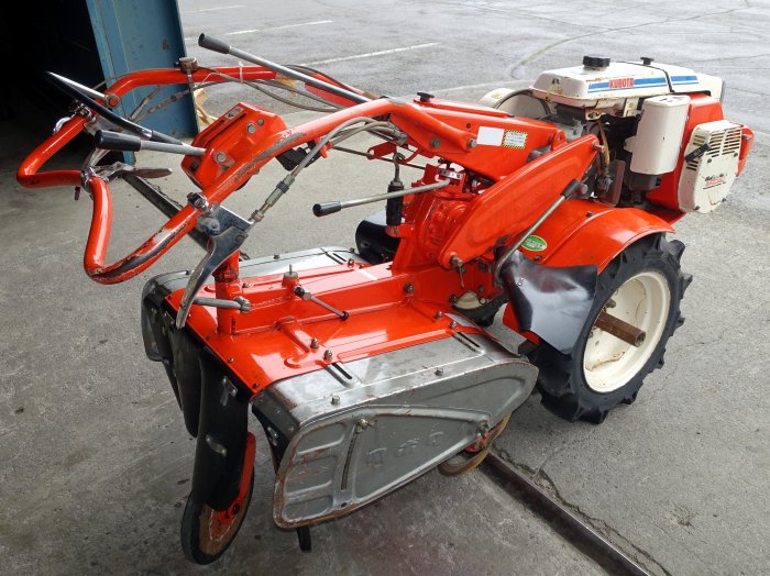 安東産業 中古クボタ耕運機 T702－R 北海道旭川市