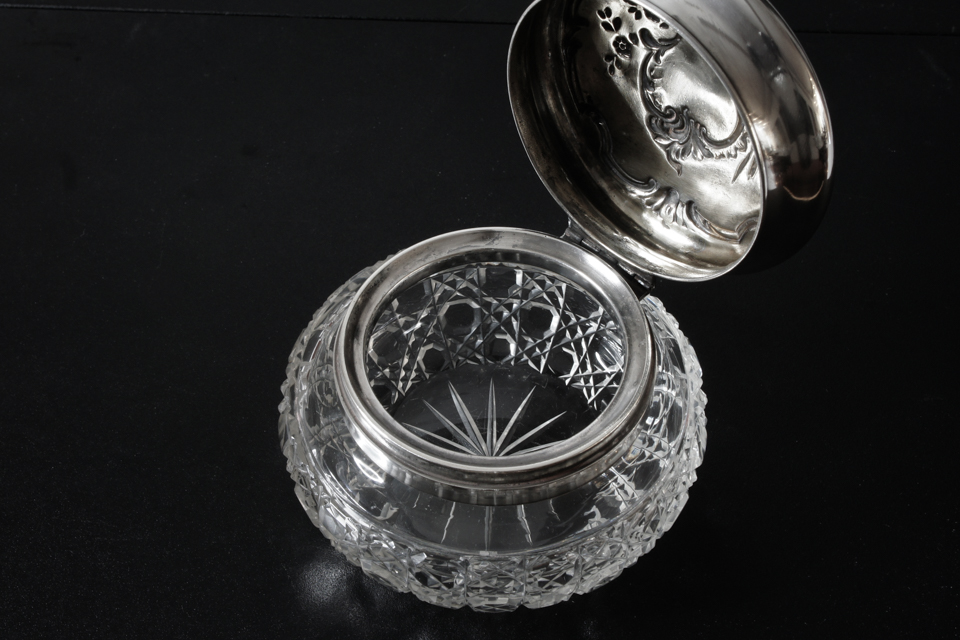 フランス「銀装飾 ボンボ二エール」《アンティックかとう》