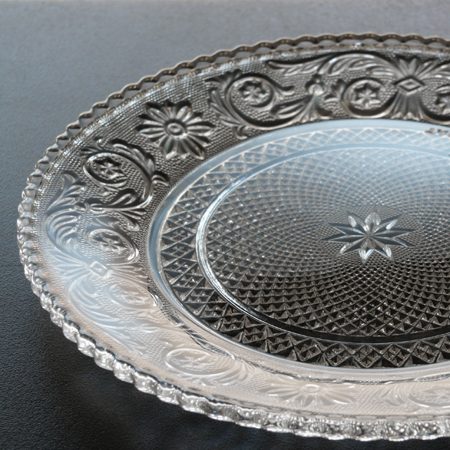 オールドバカラ「アラベスク ARABESQUE プレート」《アンティックかとう》