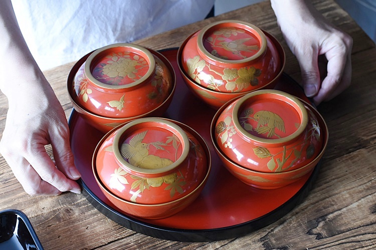 蔵c3708a】木製 金蒔絵 草花図 蓋付椀 五客 時代輪島塗 草花図