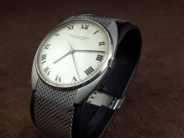 IWC インターナショナル ローマンインデックス 手巻きCal.403 | アン