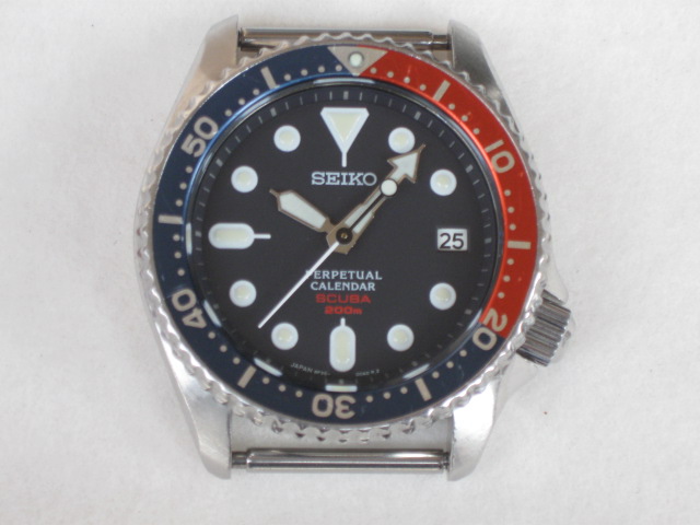 セイコー ダイバー SBCM025 赤青ベゼル SCUBA 200m 8F35-00A0