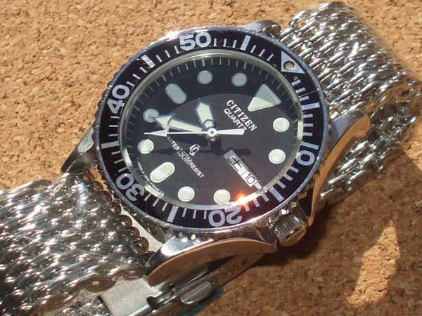 シチズン クォーツ クリストロン ダイバー150m ラバーストラップ・SS