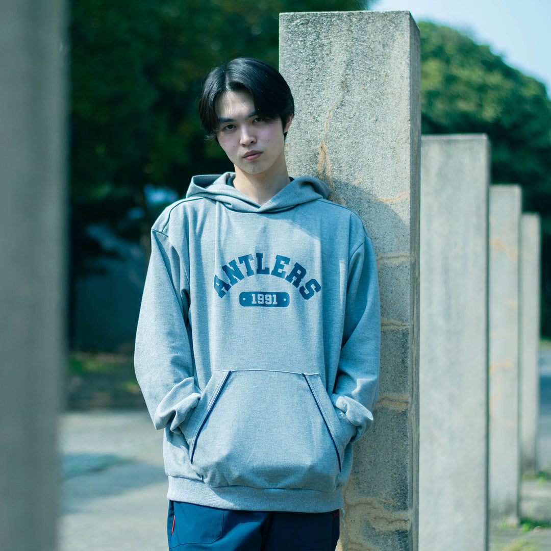 フーディー（カレッジロゴ）グレー – 鹿島アントラーズFC - 公式