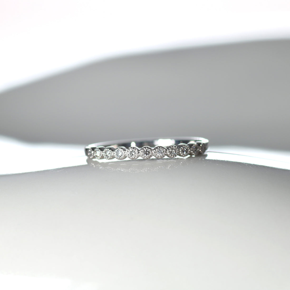 PT900 ダイヤモンド ミル エタニティ リング – anybelle