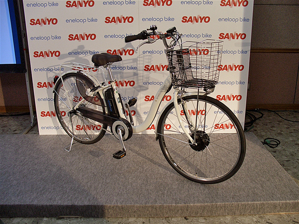 ASCII.jp：走行中も充電！ eneloop bikeにニューモデル！