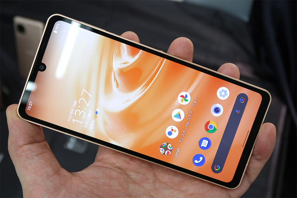 ASCII.jp：ミドルクラスの新定番「AQUOS sense6」、超軽量スマホ