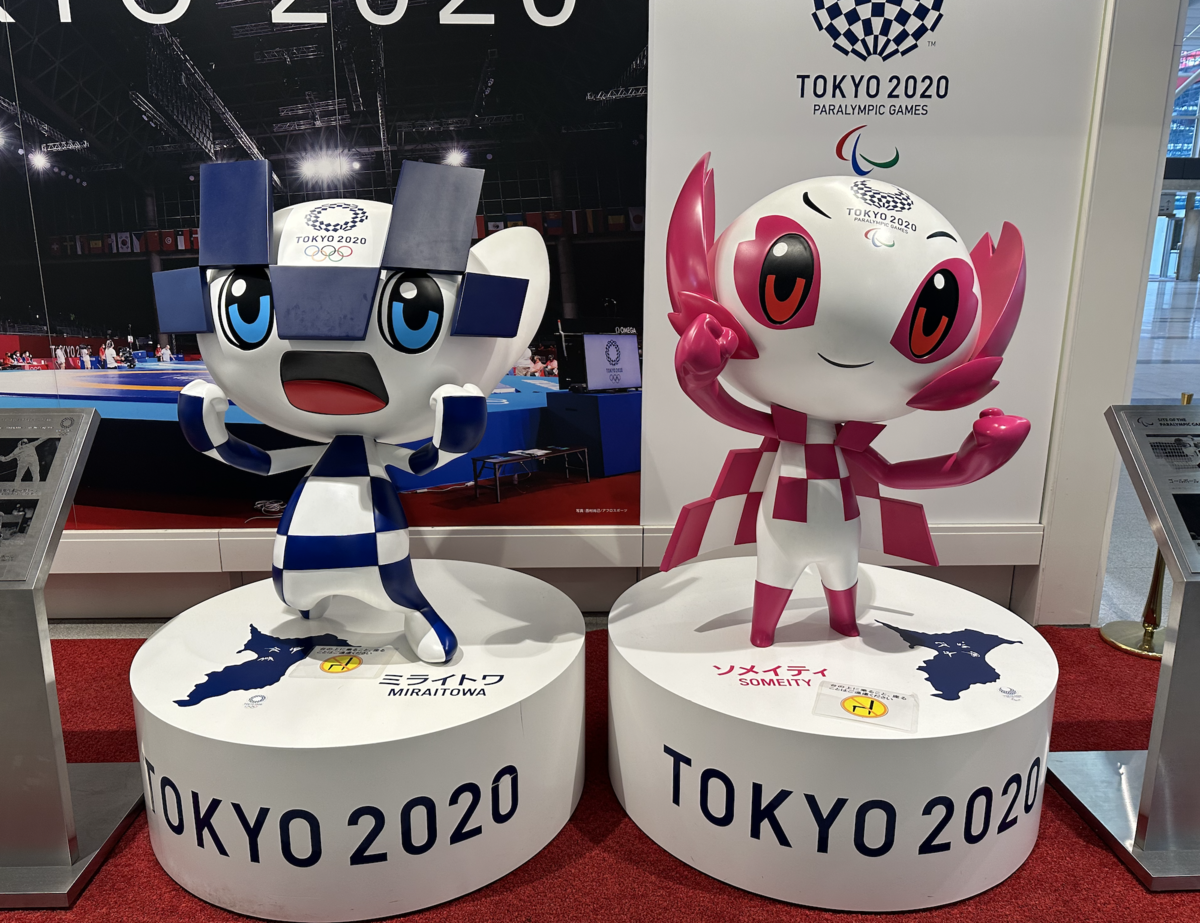 オリンピック ピンバッジ ソメイティ ミライトワ ショップ アシックス