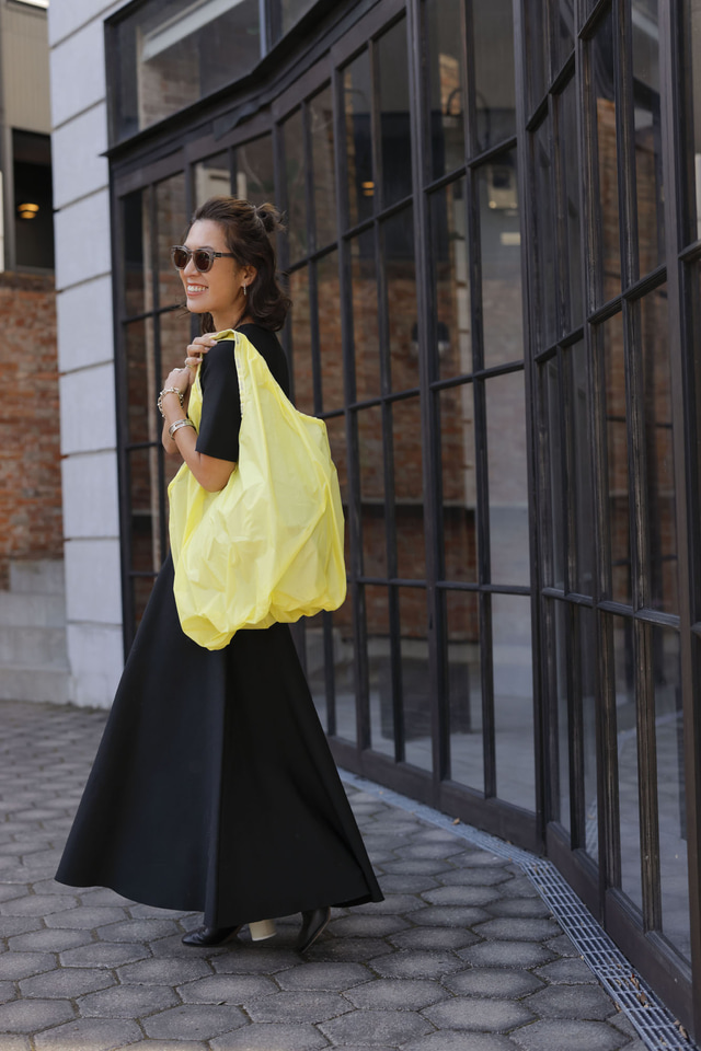 レスポートサック、超軽量「エッセンシャル」シリーズからスタイリスト