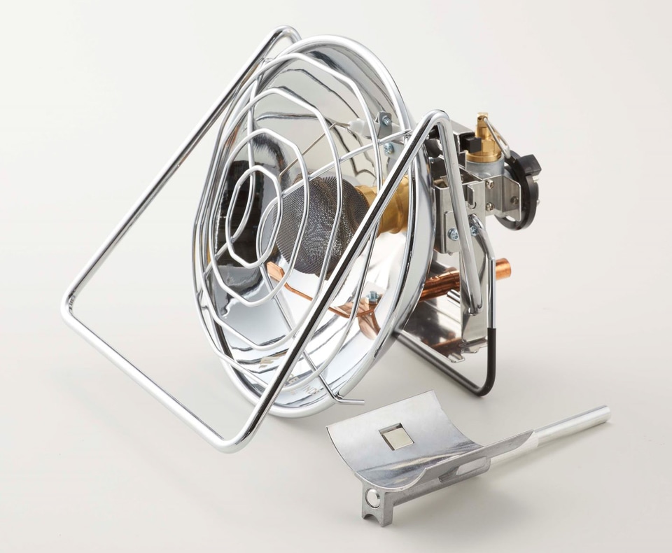 イワタニ、カセットガス直結型の屋外専用ヒーター「OUTDOOR HEATER