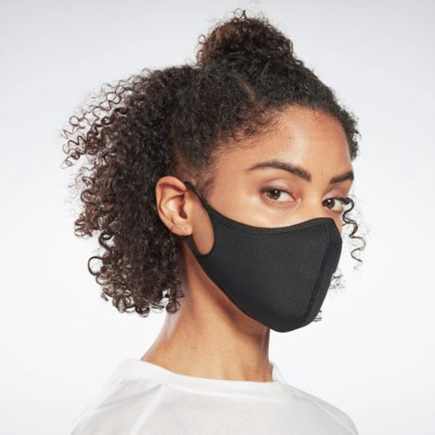 リーボックのマスク「Reebok FACE COVER（リーボックフェイスカバー