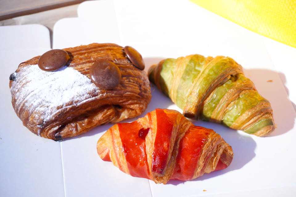 万博グルメ】フランス館「メゾンカイザー」万博限定パンを実食レビュー