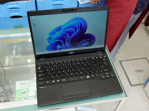 第10世代Core搭載の軽量13.3インチノート「LIFEBOOK U9310/D」が34,800