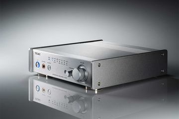 小寺信良の週刊 Electric Zooma!】TVもスマホもPCも。TEAC小型アンプ