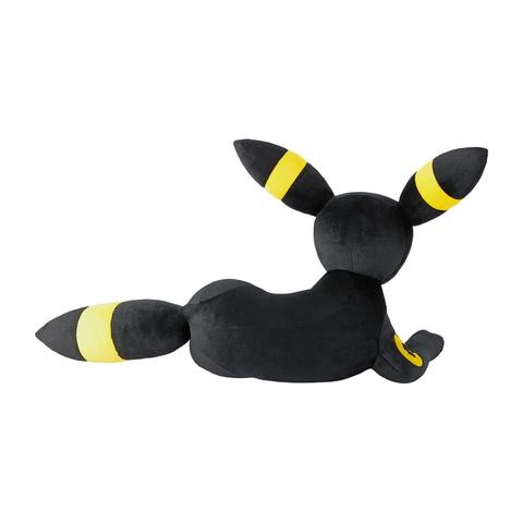 ポケモン「エーフィ」&「ブラッキー」の等身大ぬいぐるみがポケモン