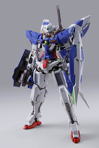 機動戦士ガンダム00」より4本腕と大型剣装備の新機体「METAL BUILD