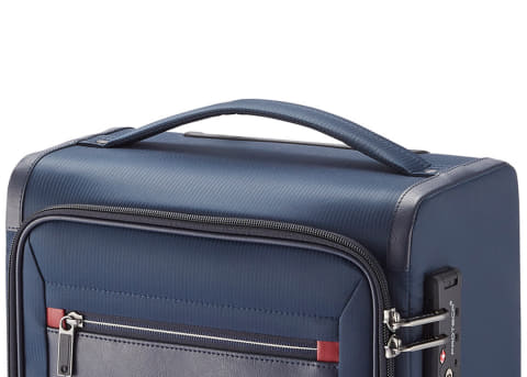 リサイクル素材の軽量ソフトキャリー「プロテカ フィーナRF