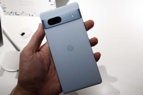 Googleスマホの新標準「Pixel 7a」 62700円 - Impress Watch