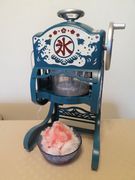 家電製品ミニレビュー】見た目はレトロ! 機能はガチ! ふわふわに削れる