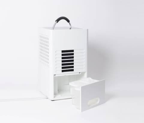 シロカ、除湿できて1年中使える小さなポータブルクーラー - 家電 Watch
