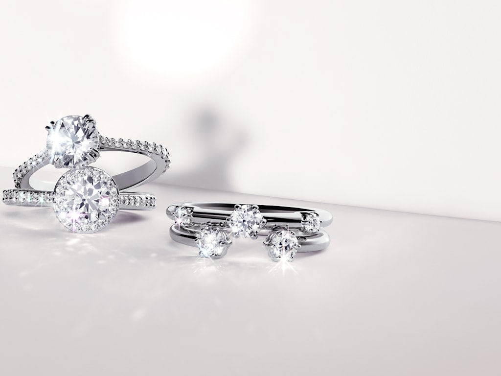 Ring Size Guide: How to measure your ring size | Swarovski US
