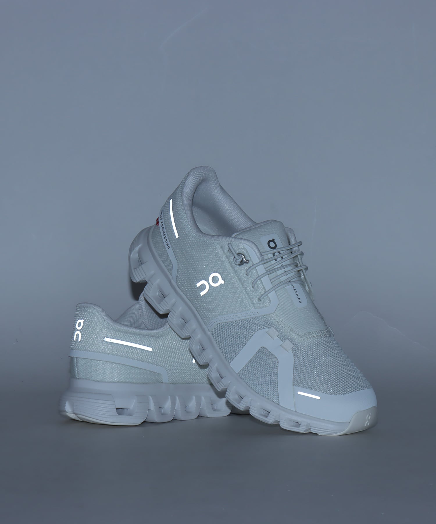 On Cloud 6 W White | White（オン クラウド 6-ホワイト） | atmos