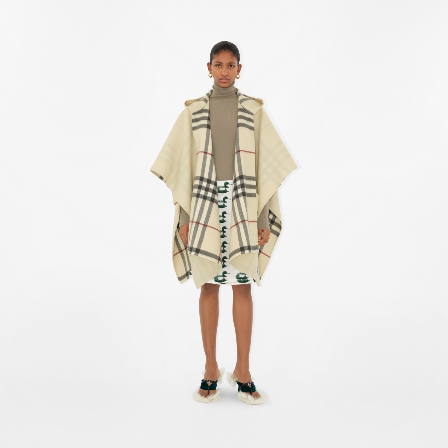EKD カシミア フーデッドケープ (ストーン) | Burberry®公式サイト