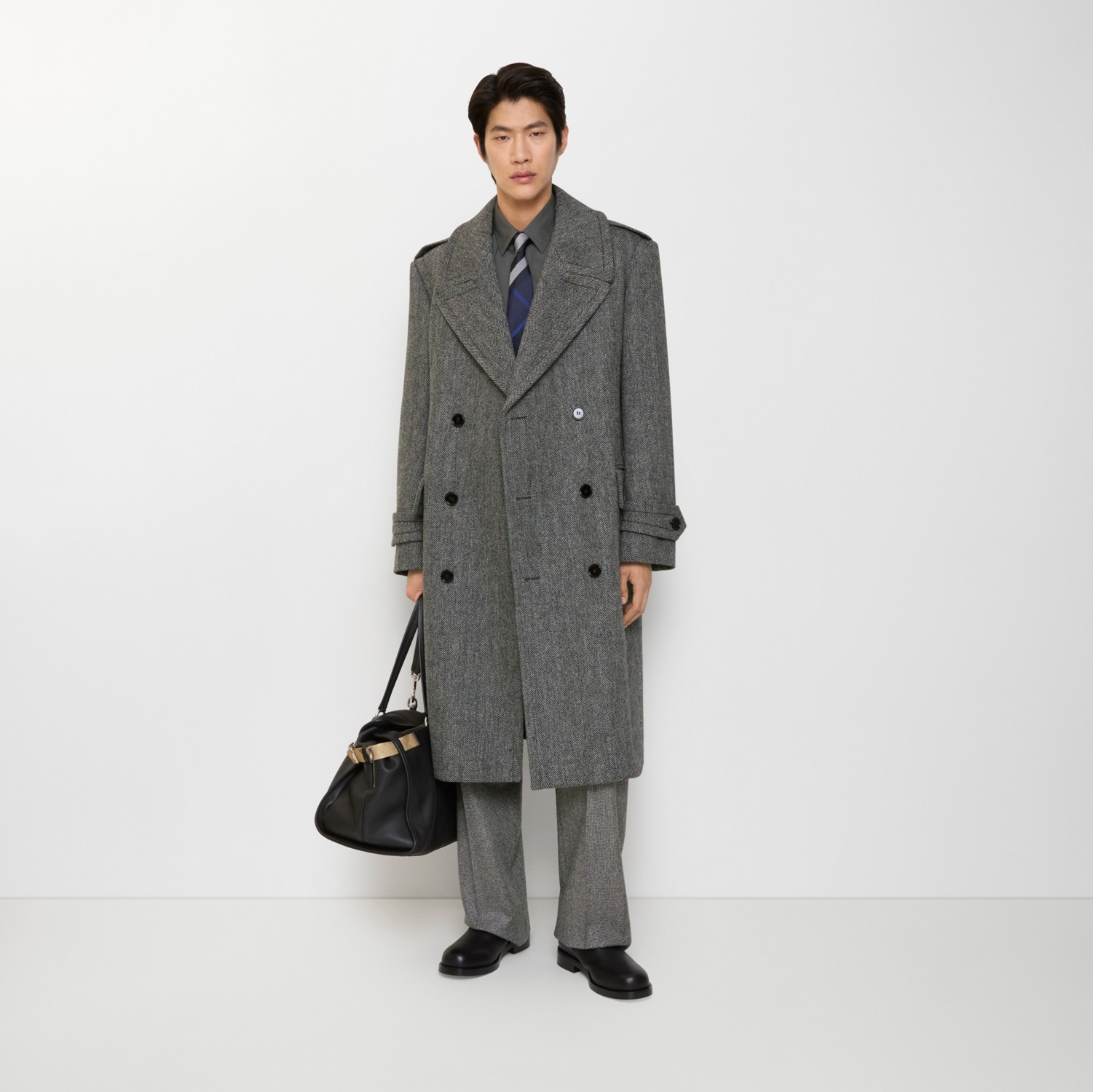 Long Herringbone Wool Trench Coat in Coal grey/light thistle grey
