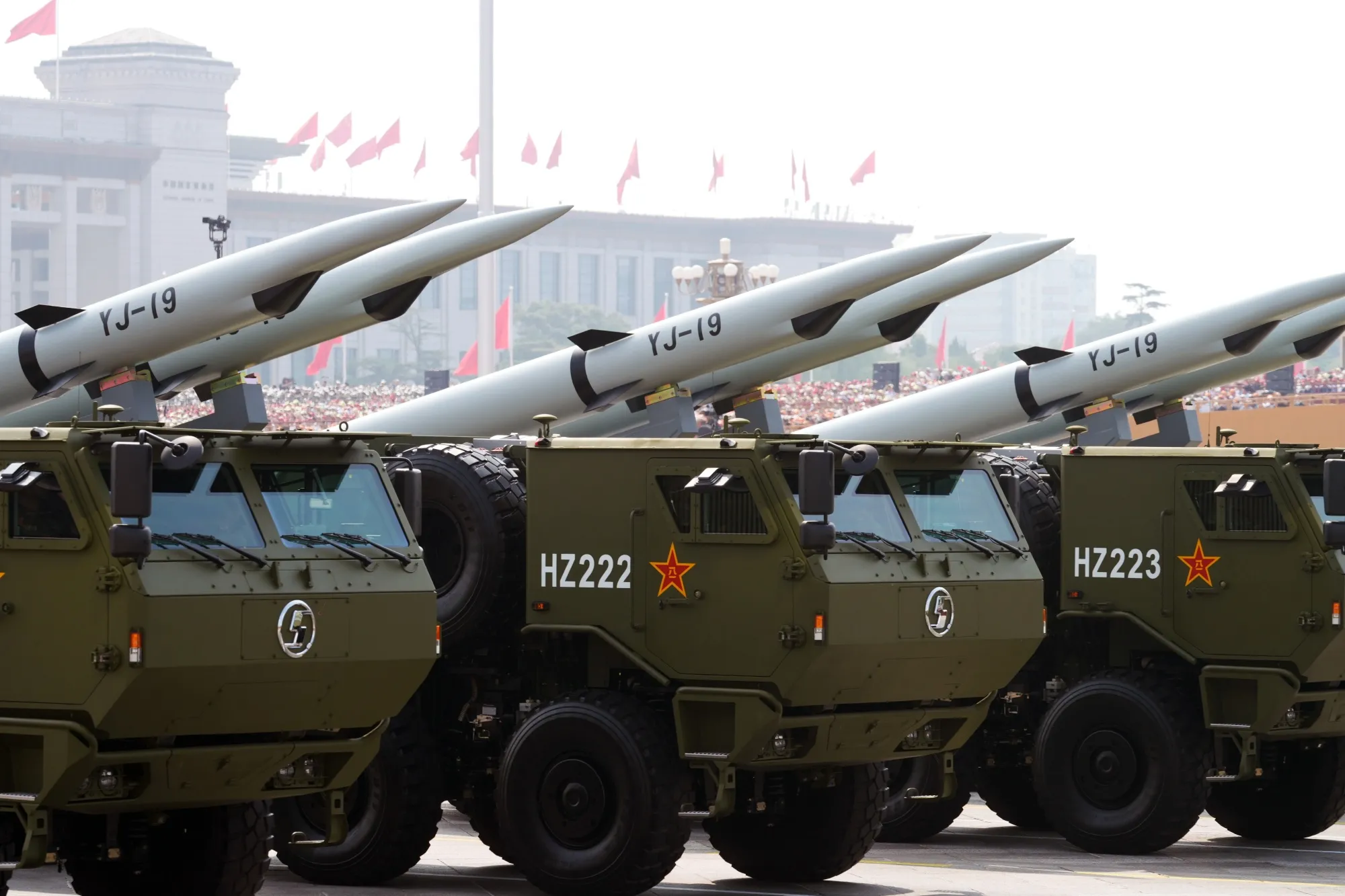 中国、台湾周辺で2日目の軍事演習－90機が防空識別圏に入る - Bloomberg