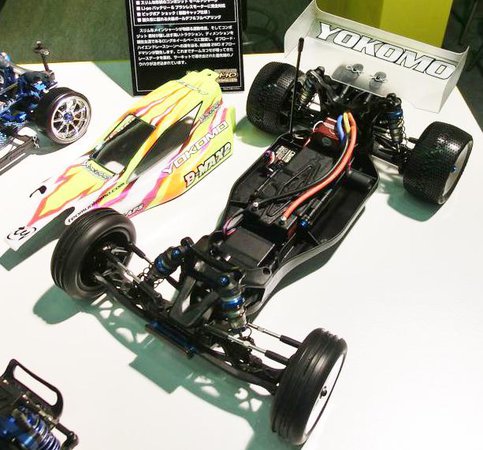 LiveRC - Yokomo's BMax2 2wd buggy