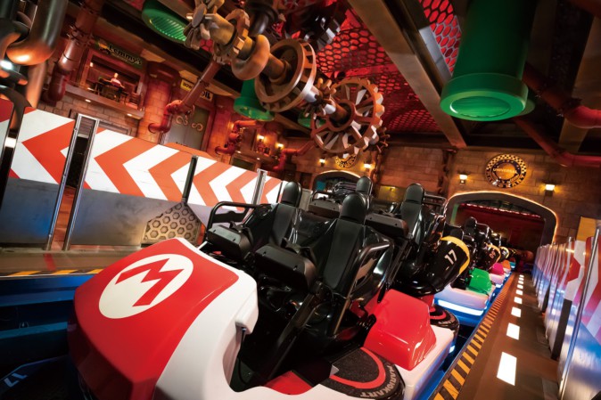 USJ「スーパー・ニンテンドー・ワールド」では、マリオカートが現実に