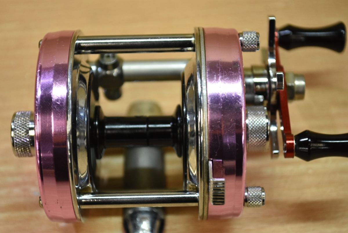 アブガルシア アンバサダー 5500C 社外 ハンドル付き 右巻き No 831200