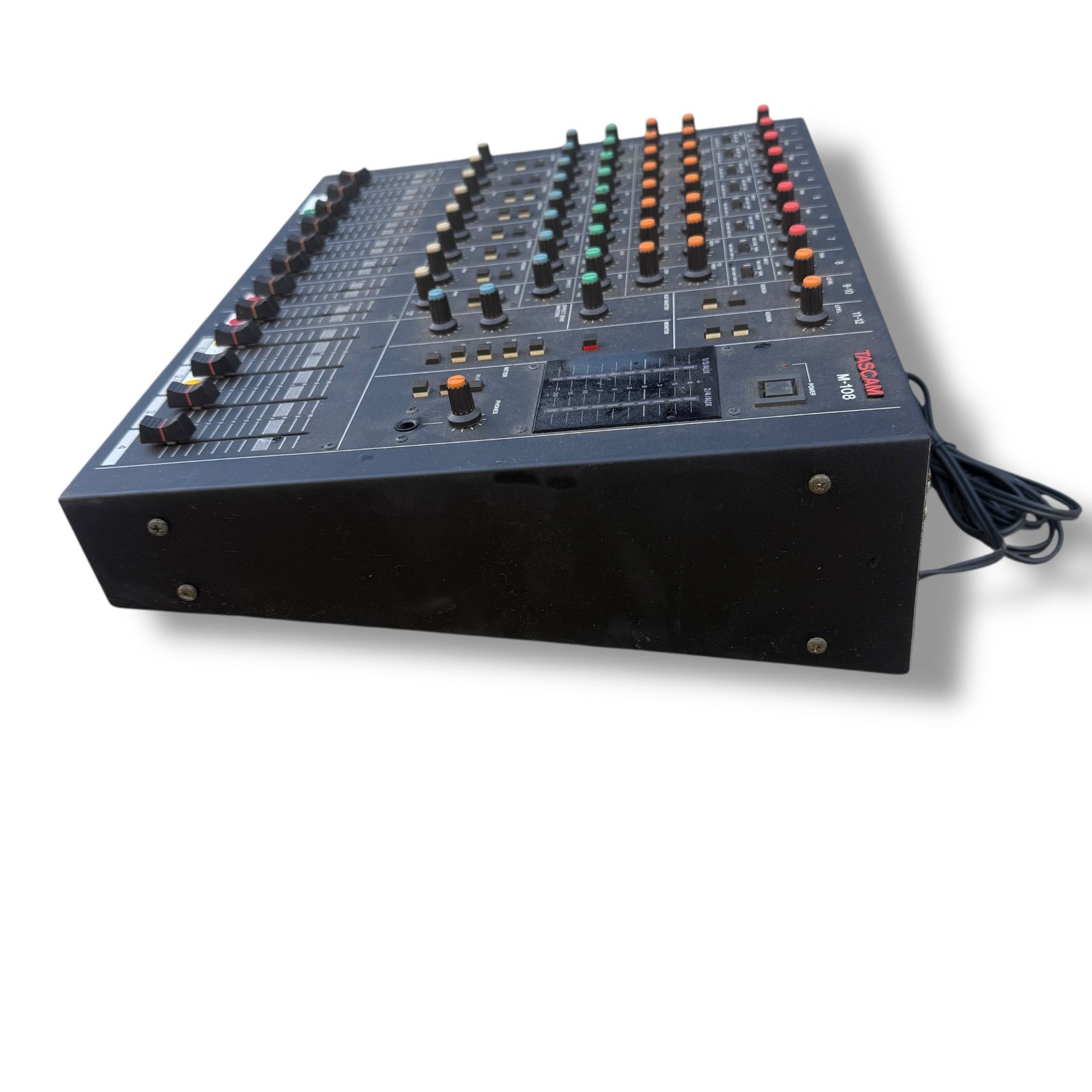 TASCAM M-108 8チャンネル入力アナログミキサー TASCAM M-108 8