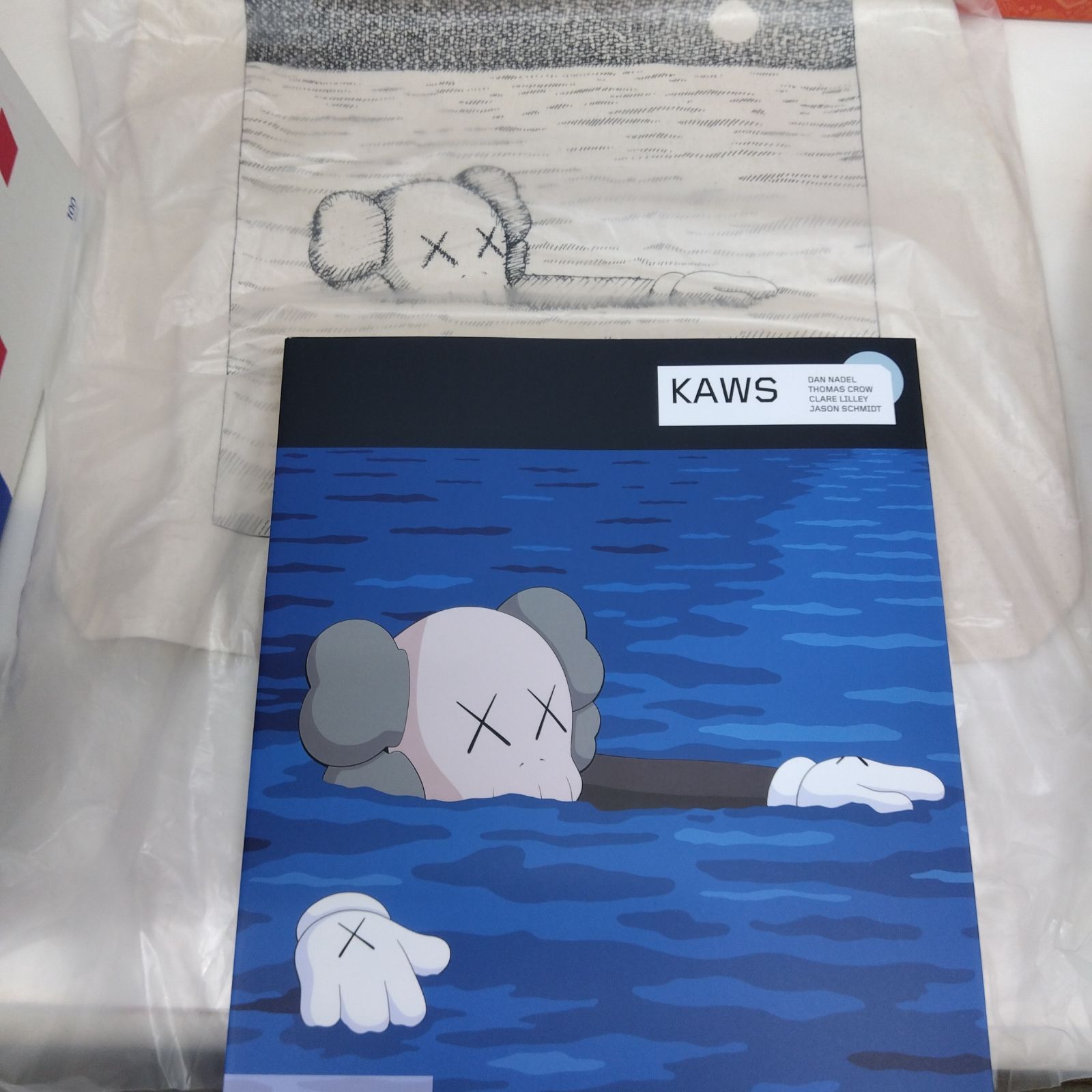ユニクロ kaws カウズ 2023 アートブック - メルカリ