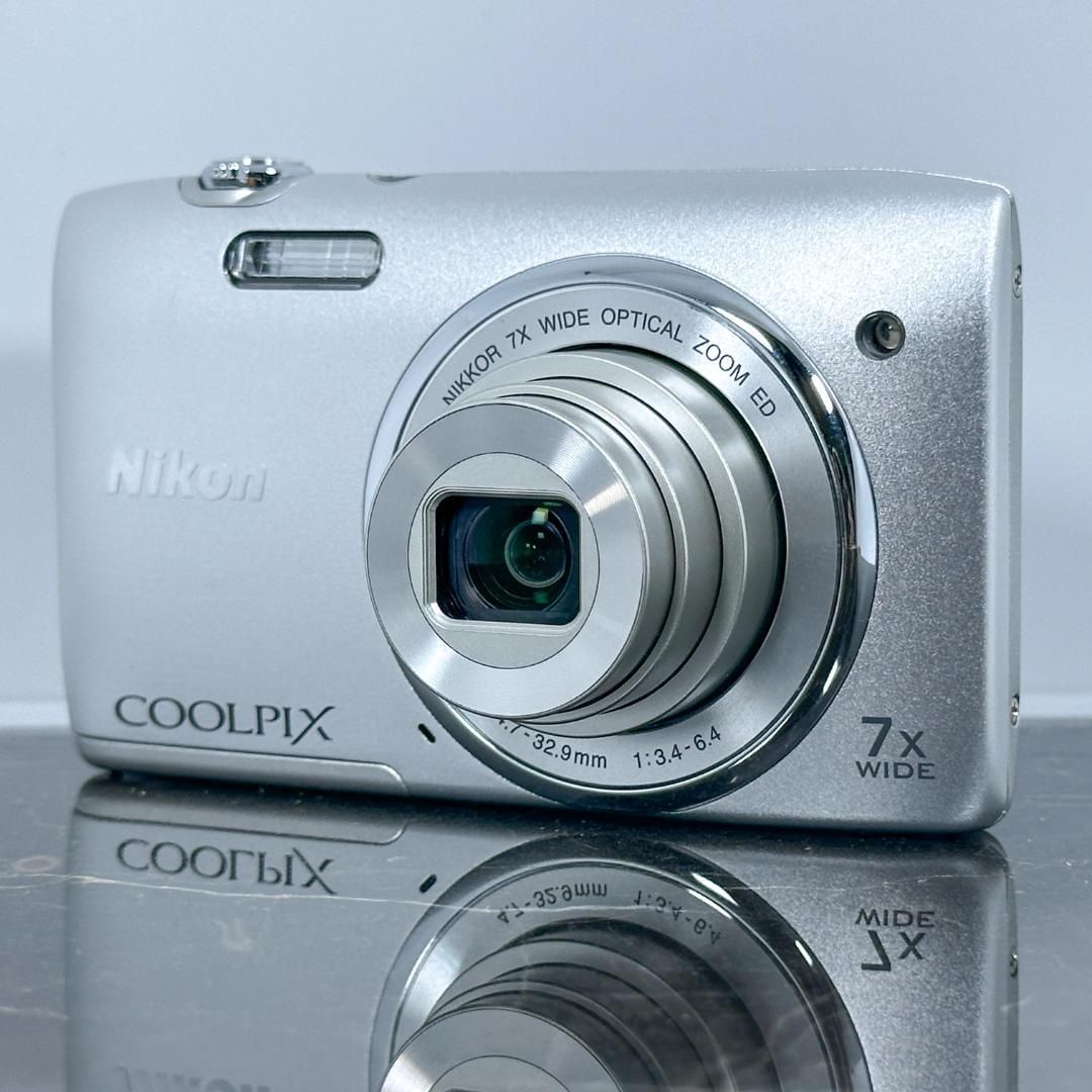 Nikon COOLPIX シルバー コンパクトデジタルカメラ 訳あり品 Nikon