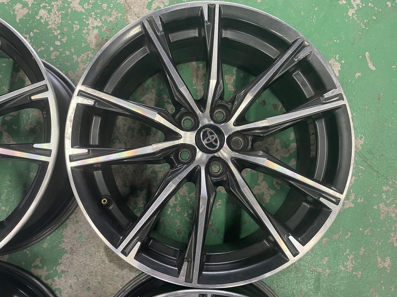 トヨタ86 後期 純正ホイール17インチ 4本セット ほぼキズ無し トヨタ