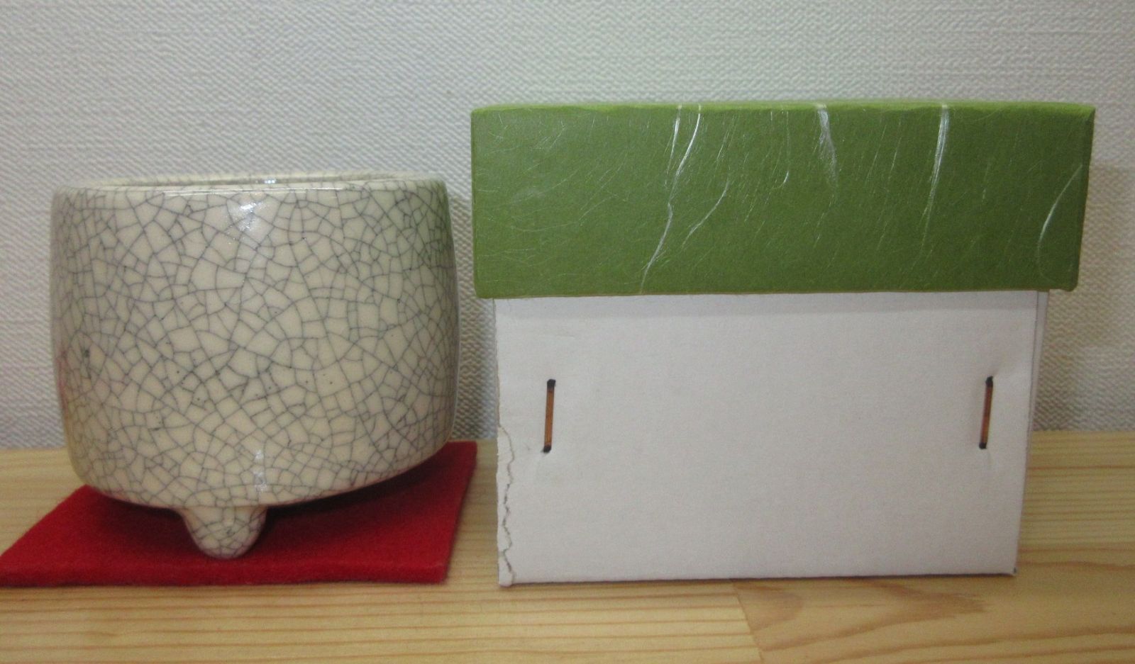 逢絢亭・新品】茶道具 七事式道具 聞香炉 白楽 貫入模様 丸形 松楽窯