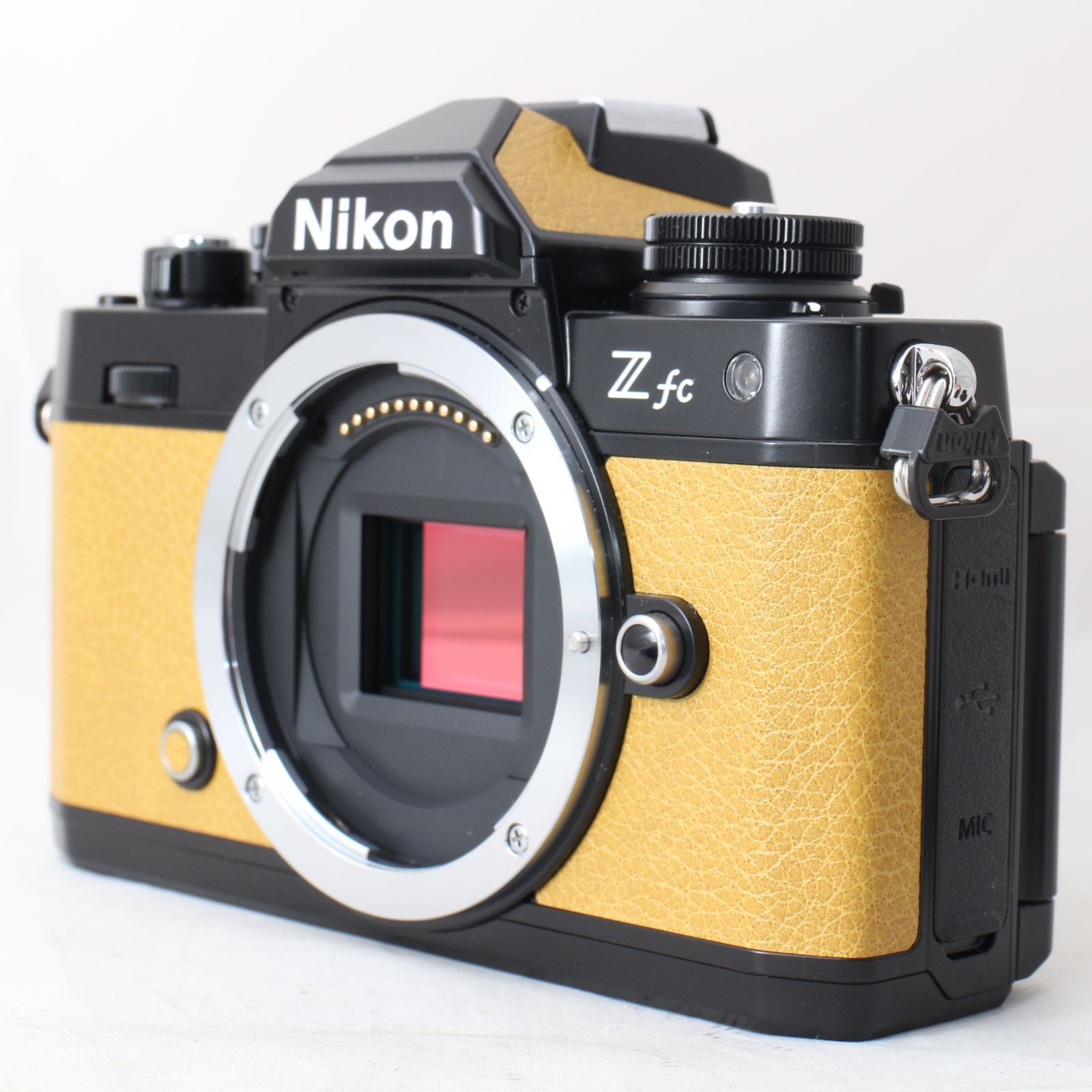 太郎様専用☆美品☆ Nikon ニコン ミラーレス一眼 Z fc ボディ