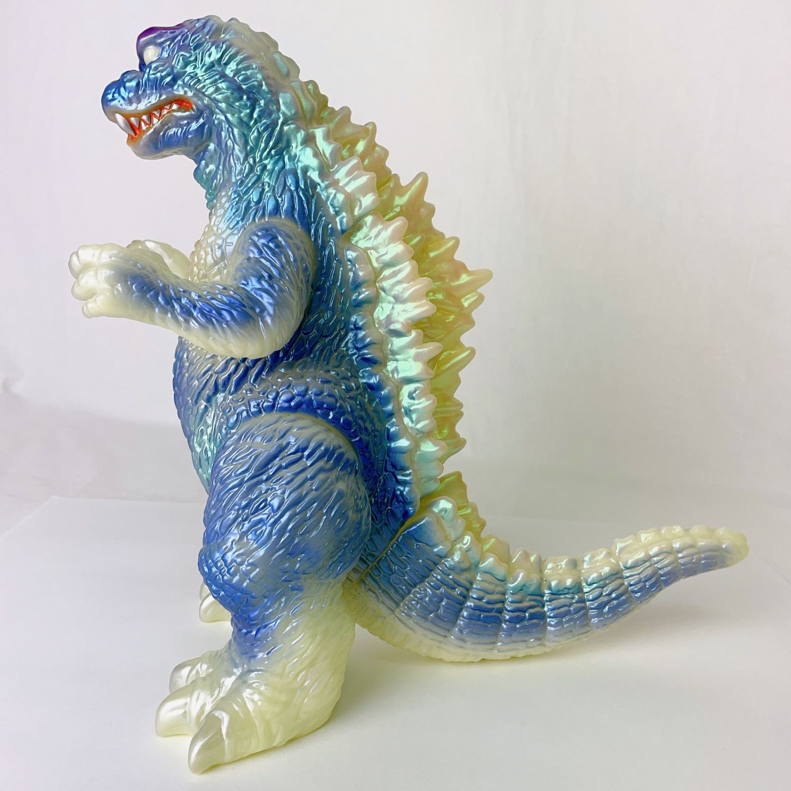 M1号 GMK ゴジラ GODZILLA 蓄光 GID スーフェス 大怪獣総攻撃 【公式通販】